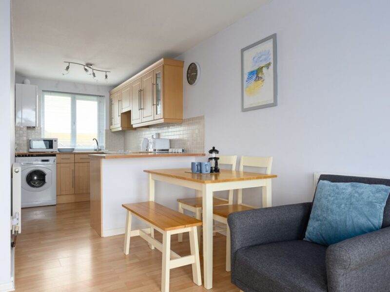 17 Coastline Court - Newquay - Sleeps 4