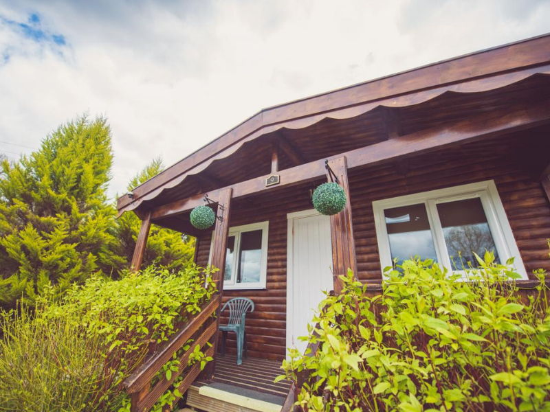 Heronstone Lodges - Red Kite Lodge No. 9 (Hot Tub)