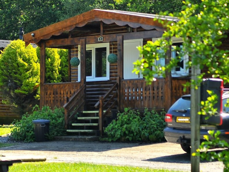 Heronstone Lodges - Red Kite Lodge No. 9 (Hot Tub)