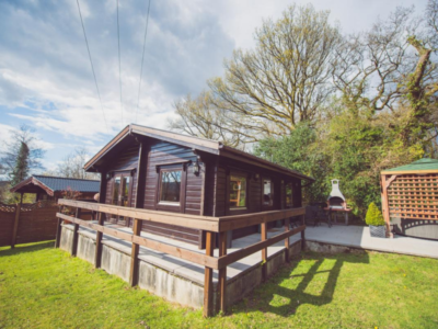 Heronstone Lodges - Owl Lodge No. 14 (Hot Tub)